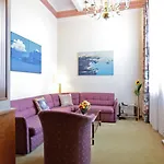 Viktoria 4*