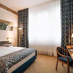 Viktoria 4* Colonia