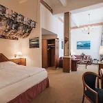 Viktoria Hotel