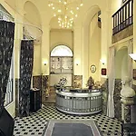 Viktoria Hotel
