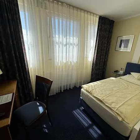 Hotel Viktoria Kolonia