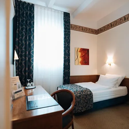 Viktoria Hotel