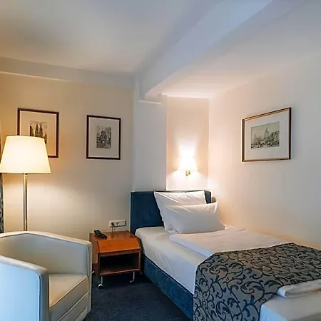 Viktoria Hotel Kolonia