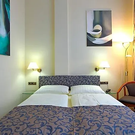 Viktoria Hotel