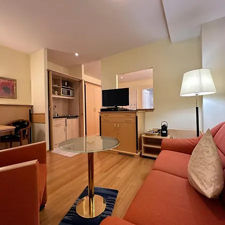 Viktoria Hotel