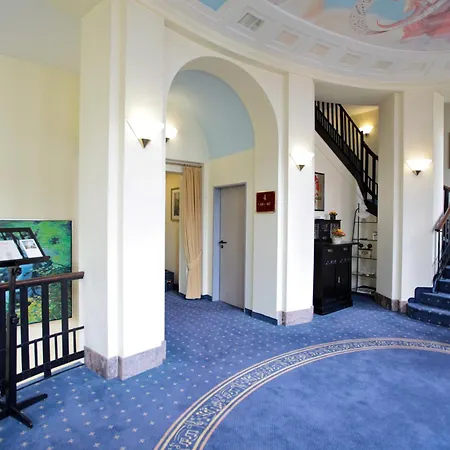 Viktoria Hotel