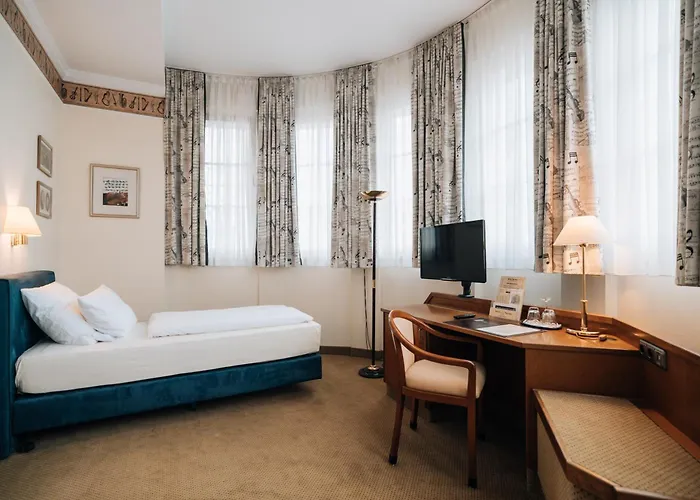 ヴィクトリア 4*