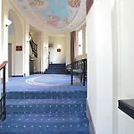 Viktoria Hotel